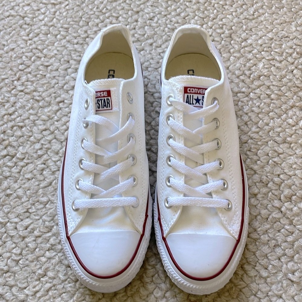 NWOT pristine white Converse All Star